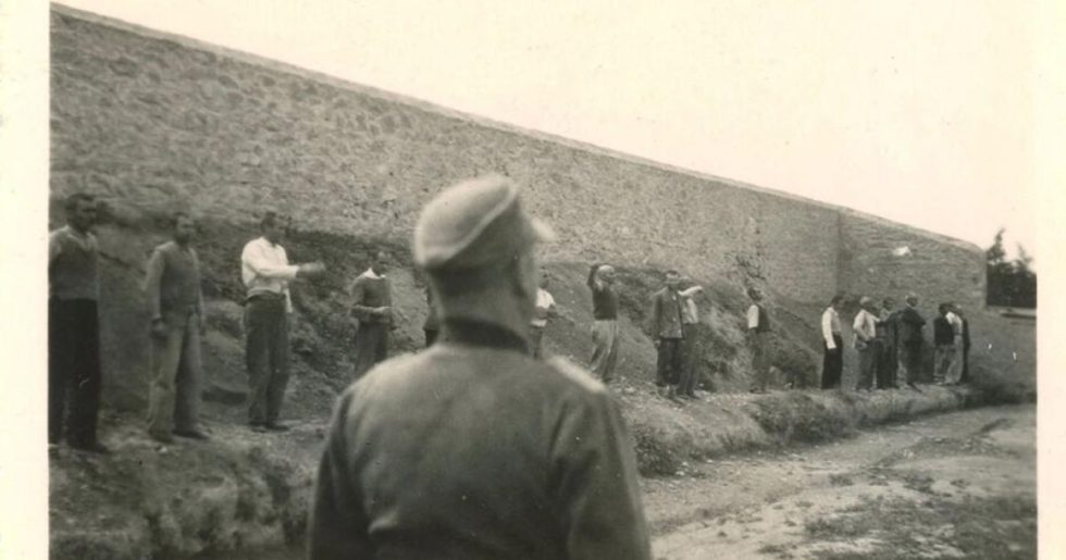 «Μνημείο» οι 200 της Καισαριανής και το σύνολο της συλλογής